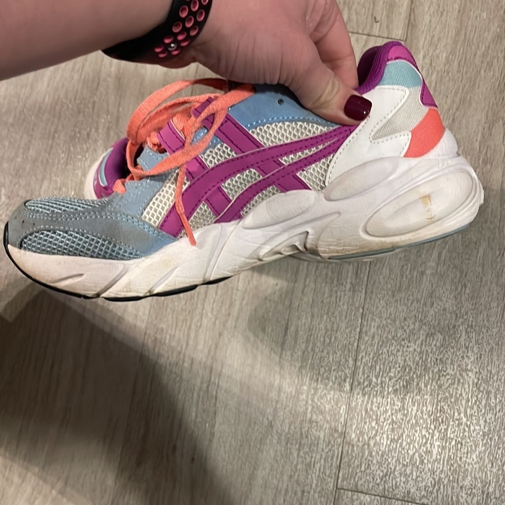 ASICS Retro Color Sneakers - Picture 6 of 7